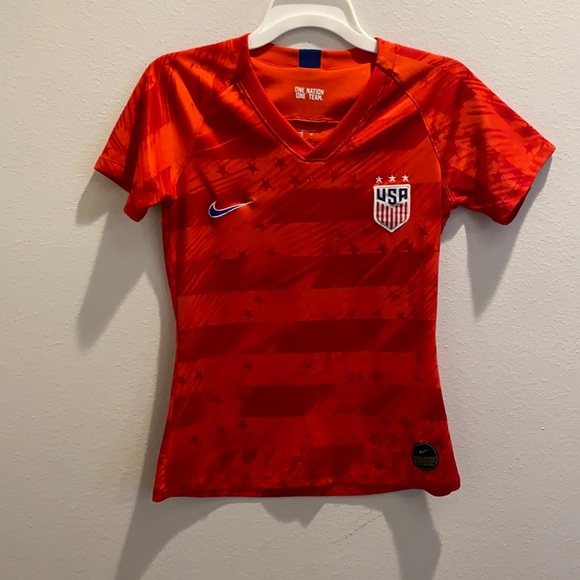 Women’s USA soccer jersey- Nike - Picture 1 of 5